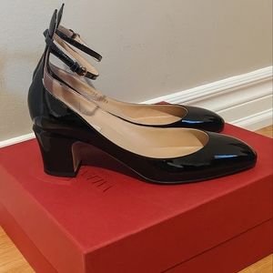 Valentino Tango 60 in Patent Black EU 39